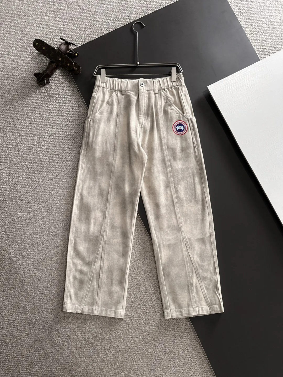 Next day shipping P360 Big Goose 2025 new autumn elastic band casual pants, thick counter-customized fabrics, high breathability and comfort, impeccable details, brand element design concept, reflecting high quality. It feels delicate and soft! It presents a casual cut and the upper body shape is great! Size: M-4XL